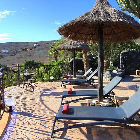 Niro - Sauna, Beheizter Pool, Billiard Tisch, Tischtennis Tías Esterno foto